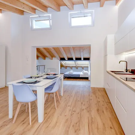 Appartement Charm Lakefront Assenza di Brenzone