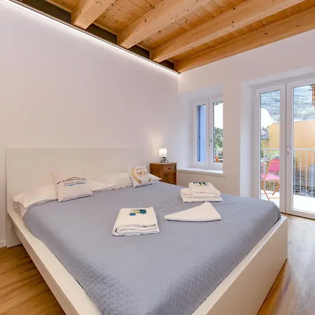 Apartment Charm Lakefront Assenza di Brenzone